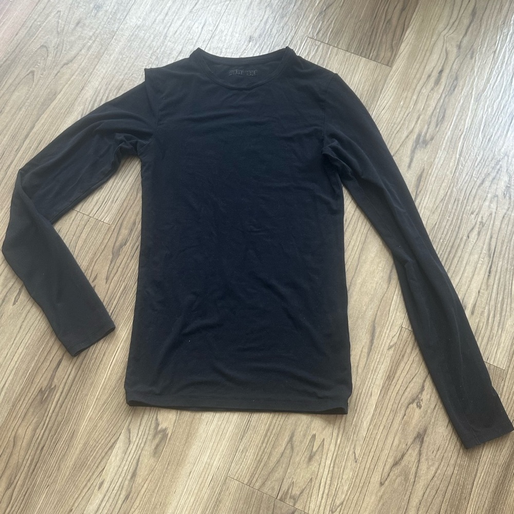DJERF AVENUE BLACK LONG SLEEVE TEE